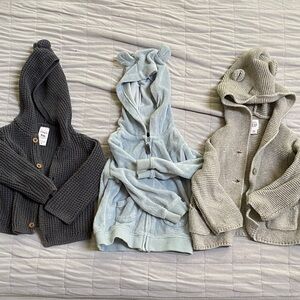 Baby Gap/Carter’s Cozy Baby hoodie with ears Set - Gray, Blue 6-12m